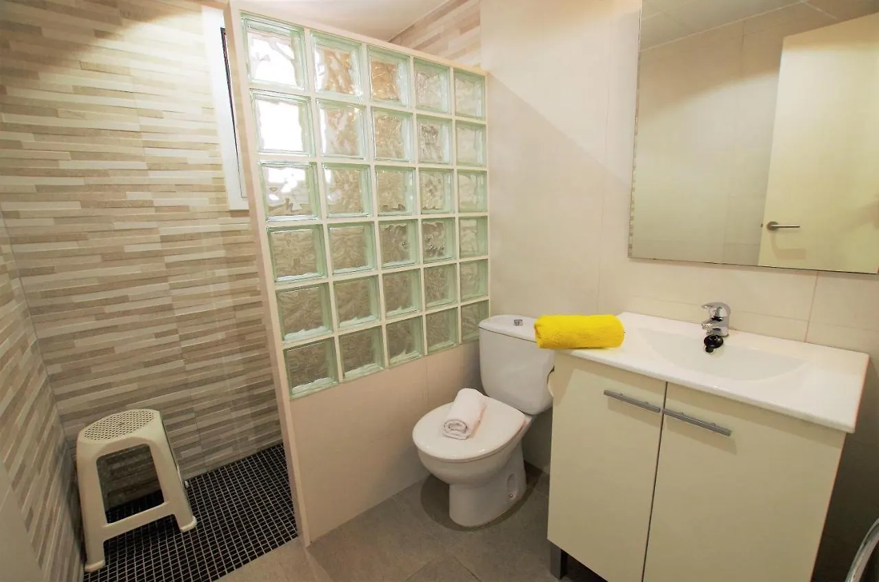 V&V Lloret- Apartamento Blanc Precioso Apartamento Con Piscina Comunitaria Y Aire Acondicionado Lloret de Mar Apartament