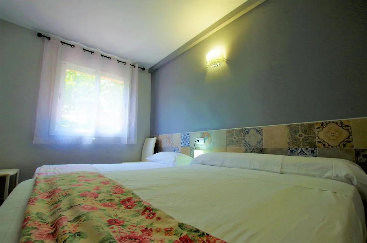 Apartament V&V Lloret- Apartamento Blanc Precioso Apartamento Con Piscina Comunitaria Y Aire Acondicionado Lloret de Mar
